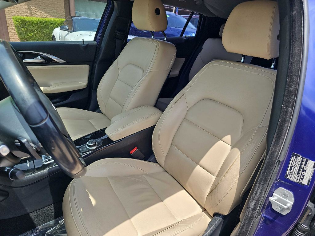 2018 INFINITI QX30 Image 14