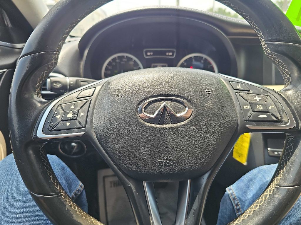 2018 INFINITI QX30 Image 22