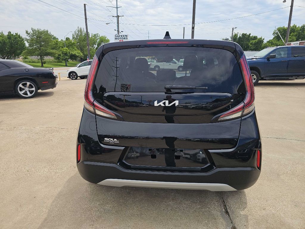 2023 Kia Soul Image 5