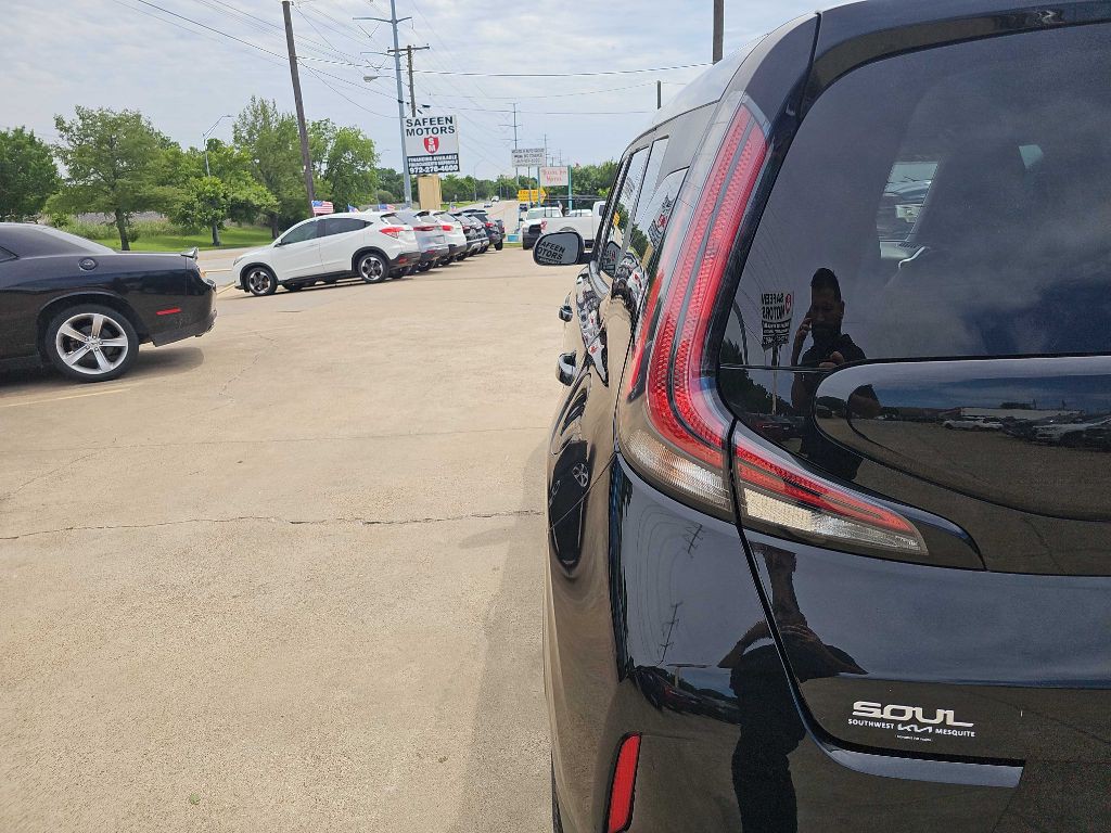 2023 Kia Soul Image 10
