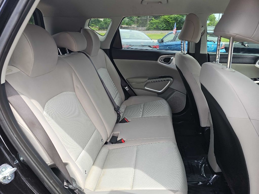 2023 Kia Soul Image 16