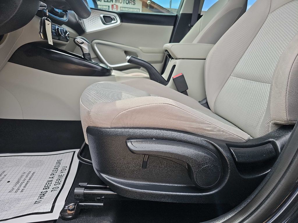 2023 Kia Soul Image 22