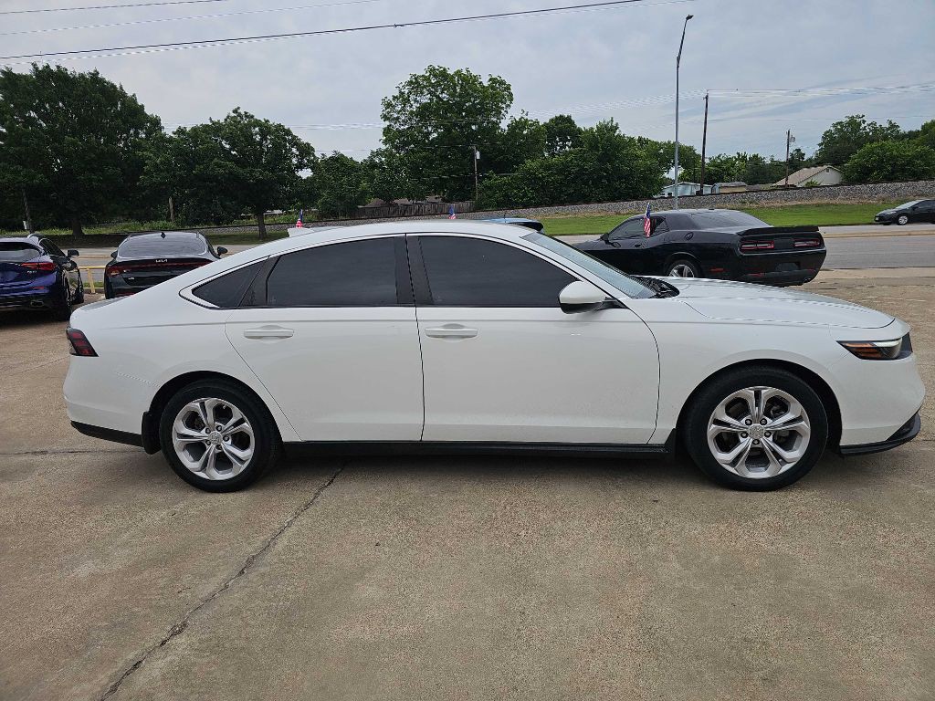 2023 Honda Accord Image 4