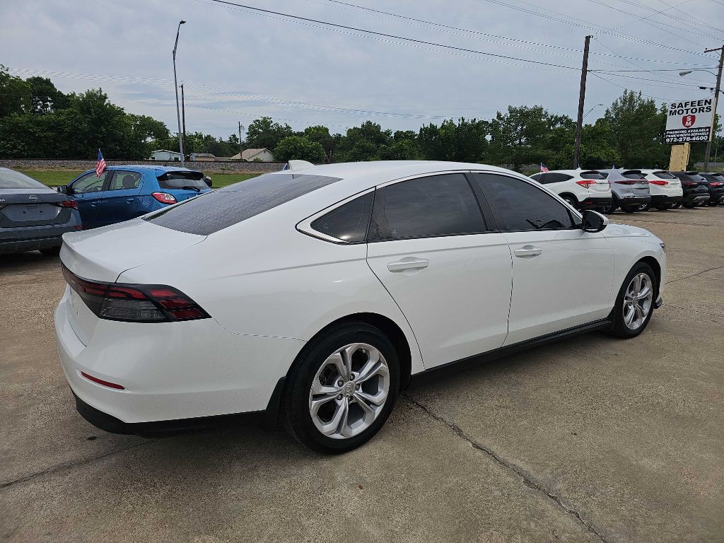 2023 Honda Accord Image 2