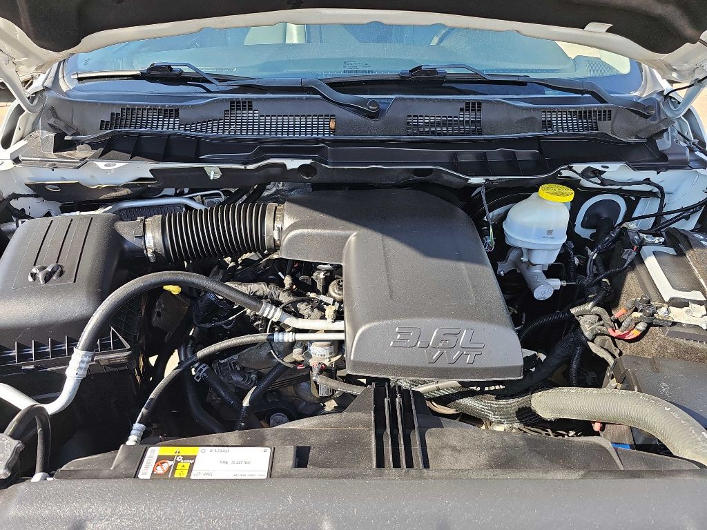 2023 RAM 1500 Image 32