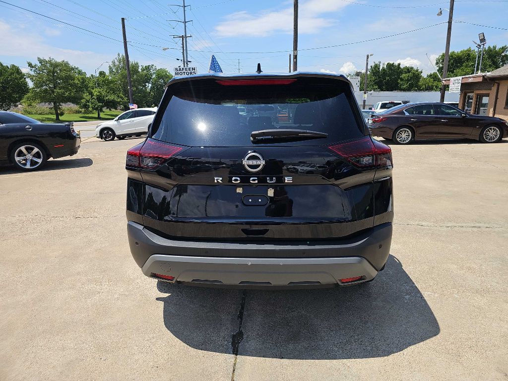 2023 Nissan Rogue Image 4