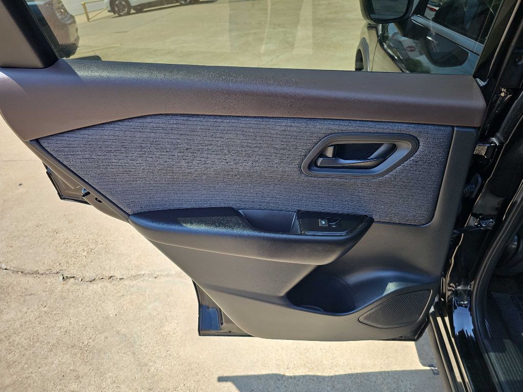 2023 Nissan Rogue Image 14
