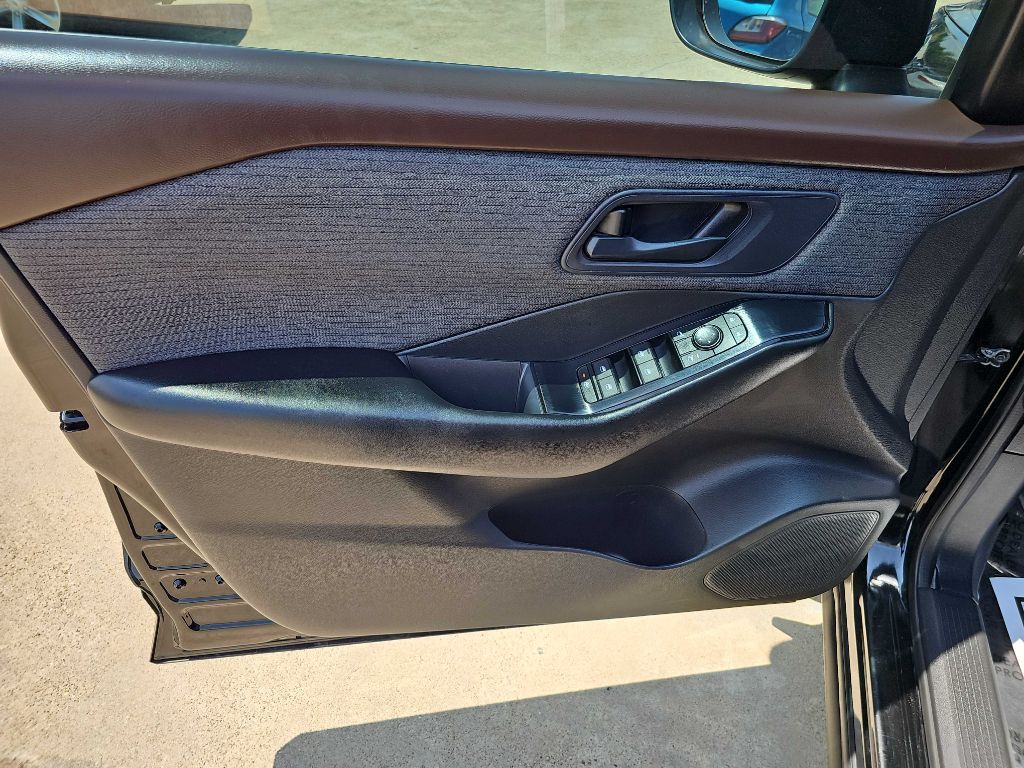 2023 Nissan Rogue Image 15