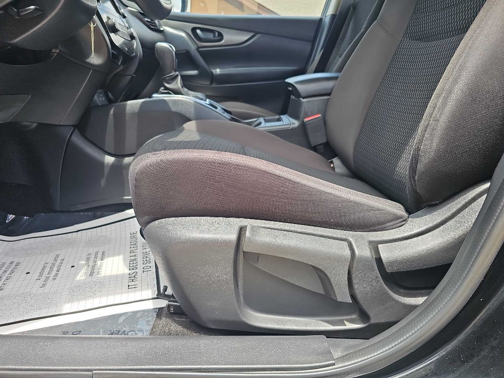 2022 Nissan Rogue Image 21