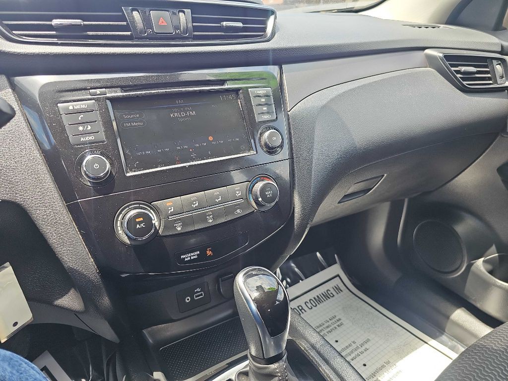 2022 Nissan Rogue Image 26