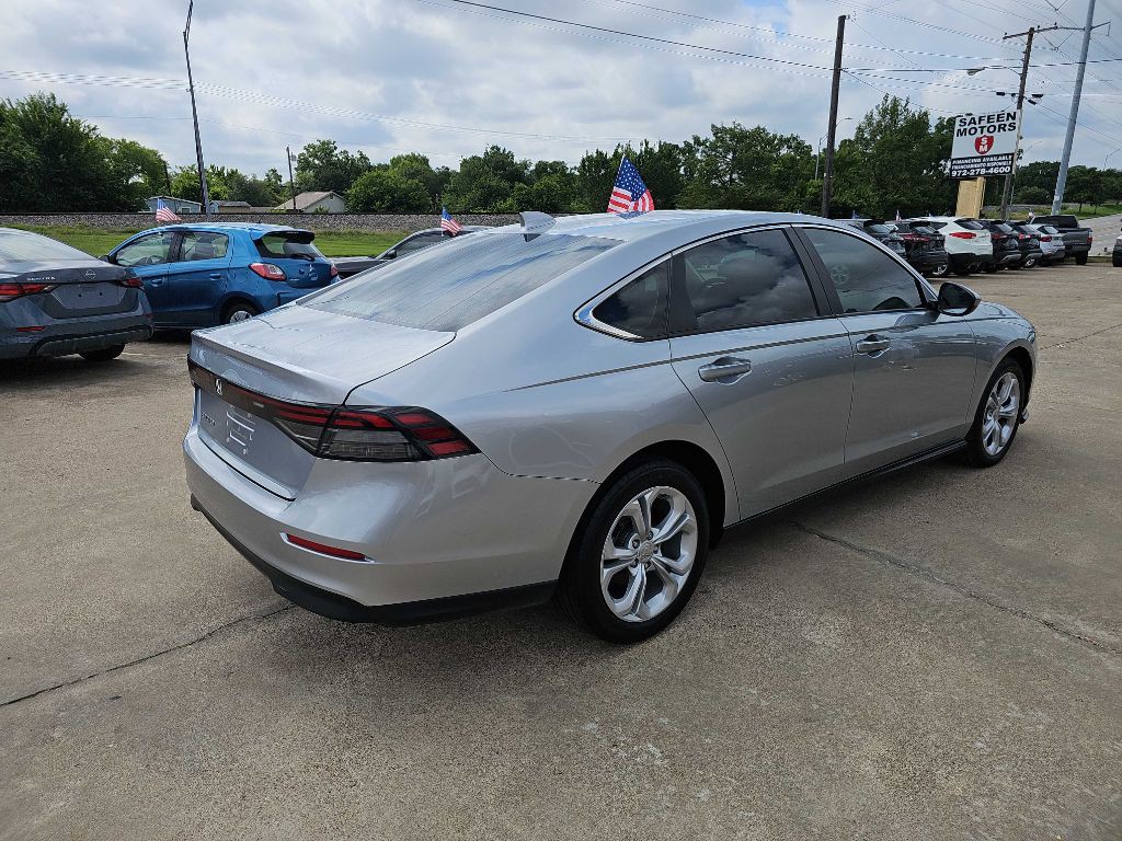 2025 Honda Accord Image 3