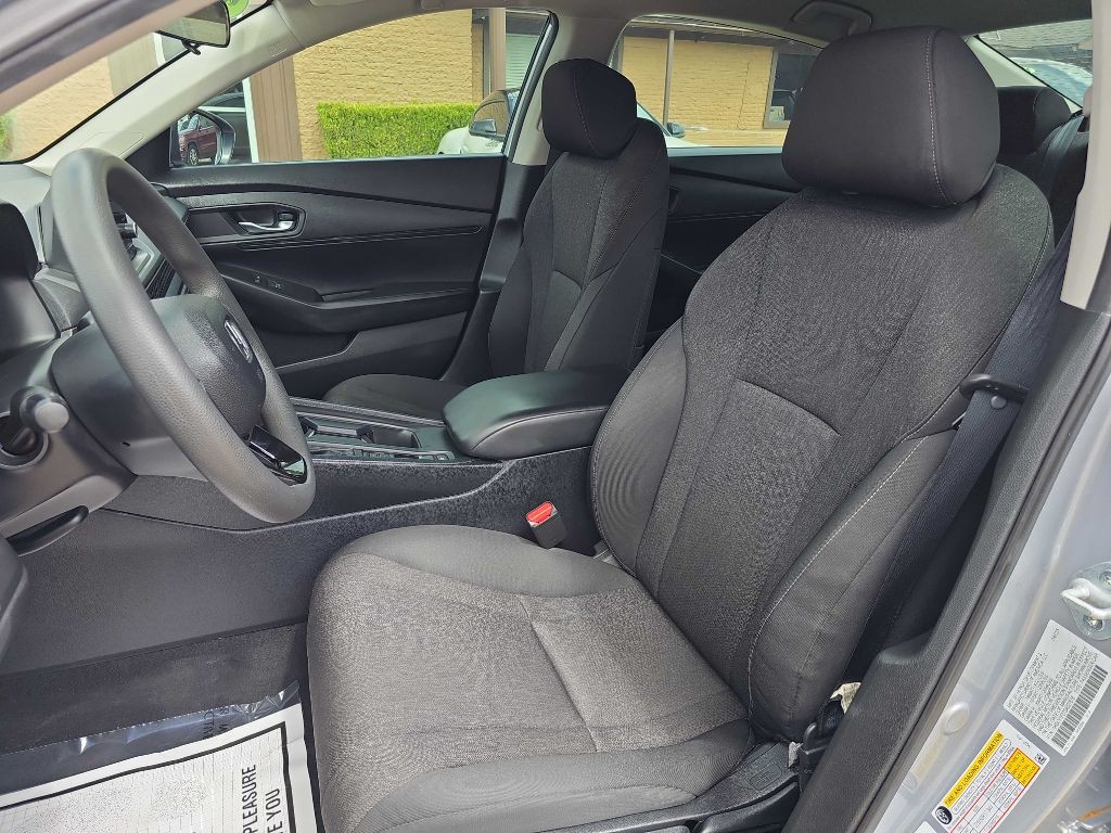 2025 Honda Accord Image 13
