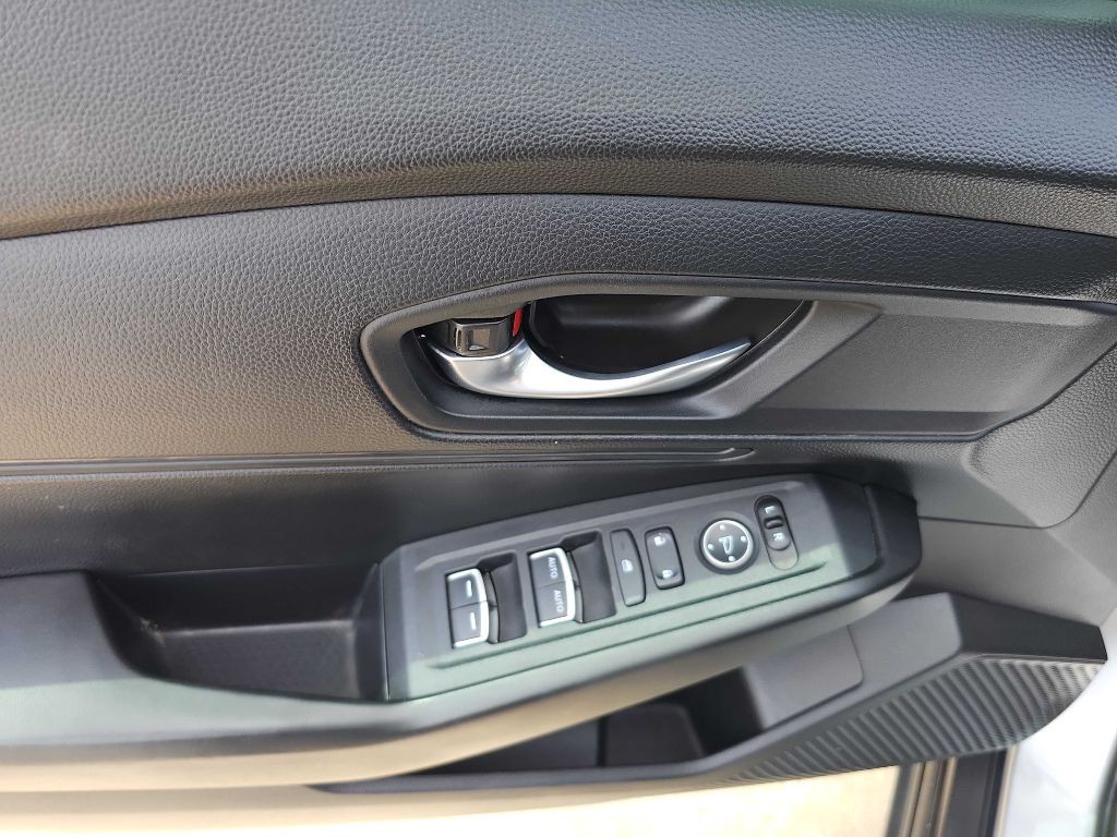 2025 Honda Accord Image 20