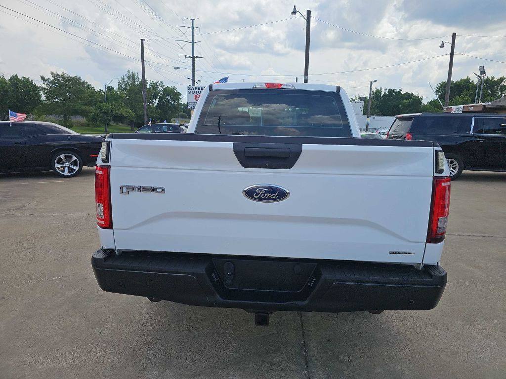 2016 Ford F-150 Image 2