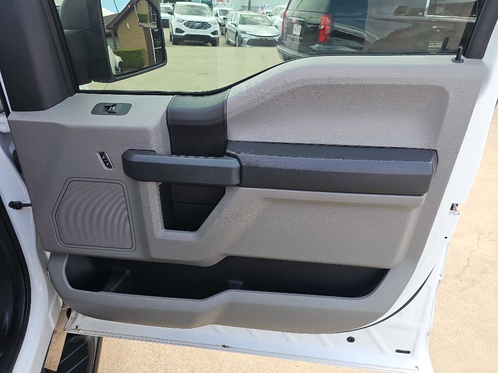2016 Ford F-150 Image 18