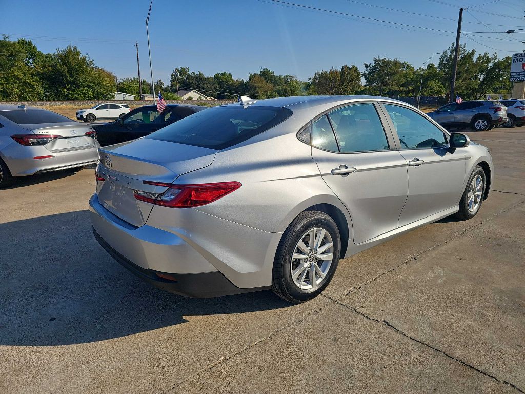2025 Toyota Camry Image 3