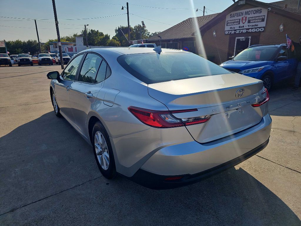 2025 Toyota Camry Image 6