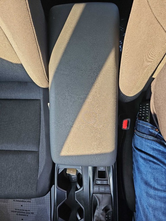 2025 Toyota Camry Image 32