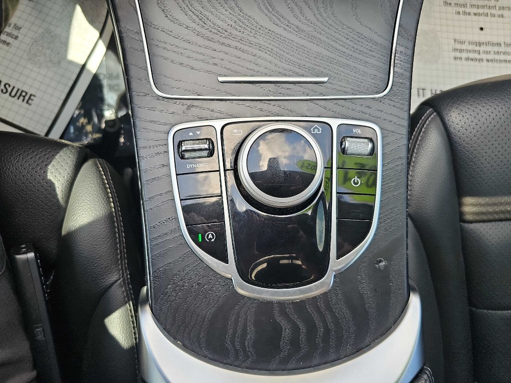 2021 Mercedes-Benz C-Class Image 30
