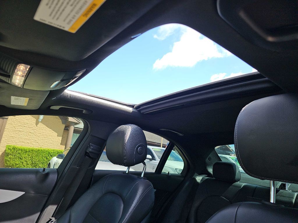2021 Mercedes-Benz C-Class Image 33