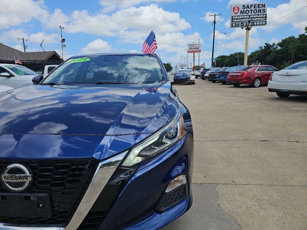 2021 Nissan Altima Image 8