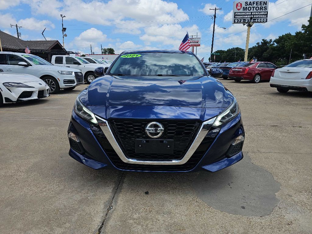 2021 Nissan Altima Image 9
