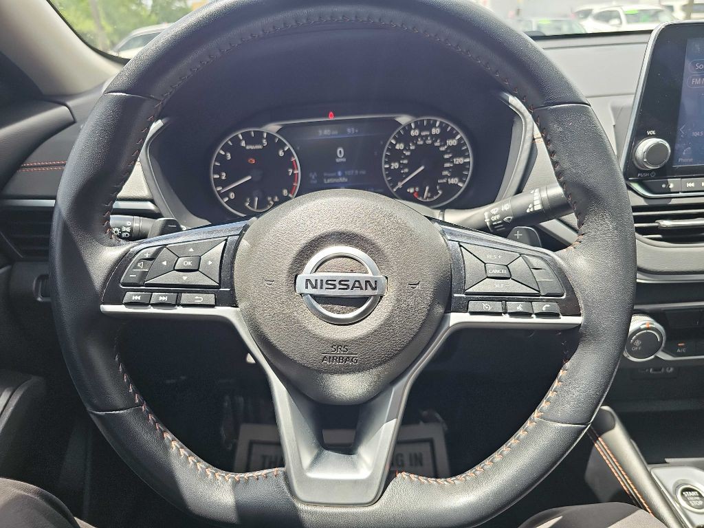 2021 Nissan Altima Image 24