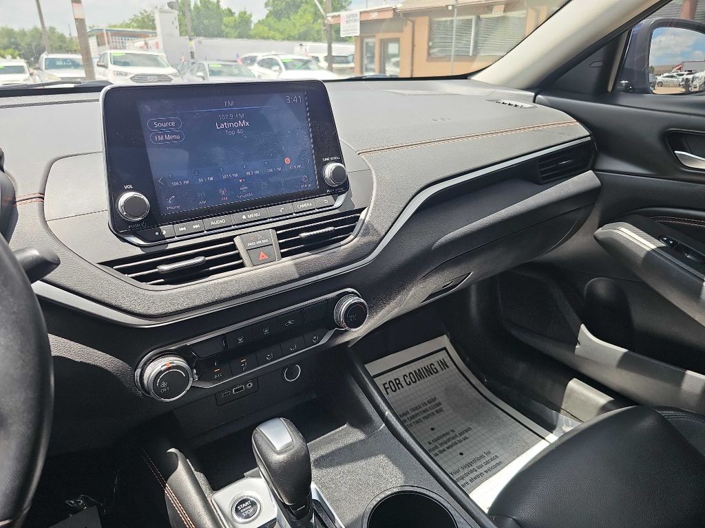 2021 Nissan Altima Image 31