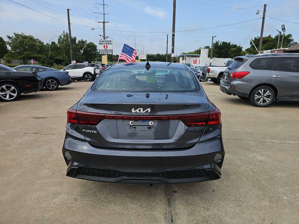 2023 Kia Forte Image 4