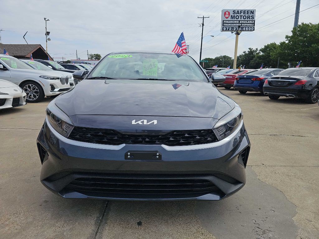 2023 Kia Forte Image 8