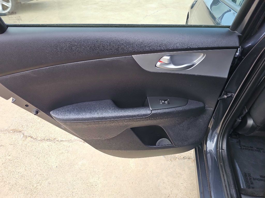 2023 Kia Forte Image 14