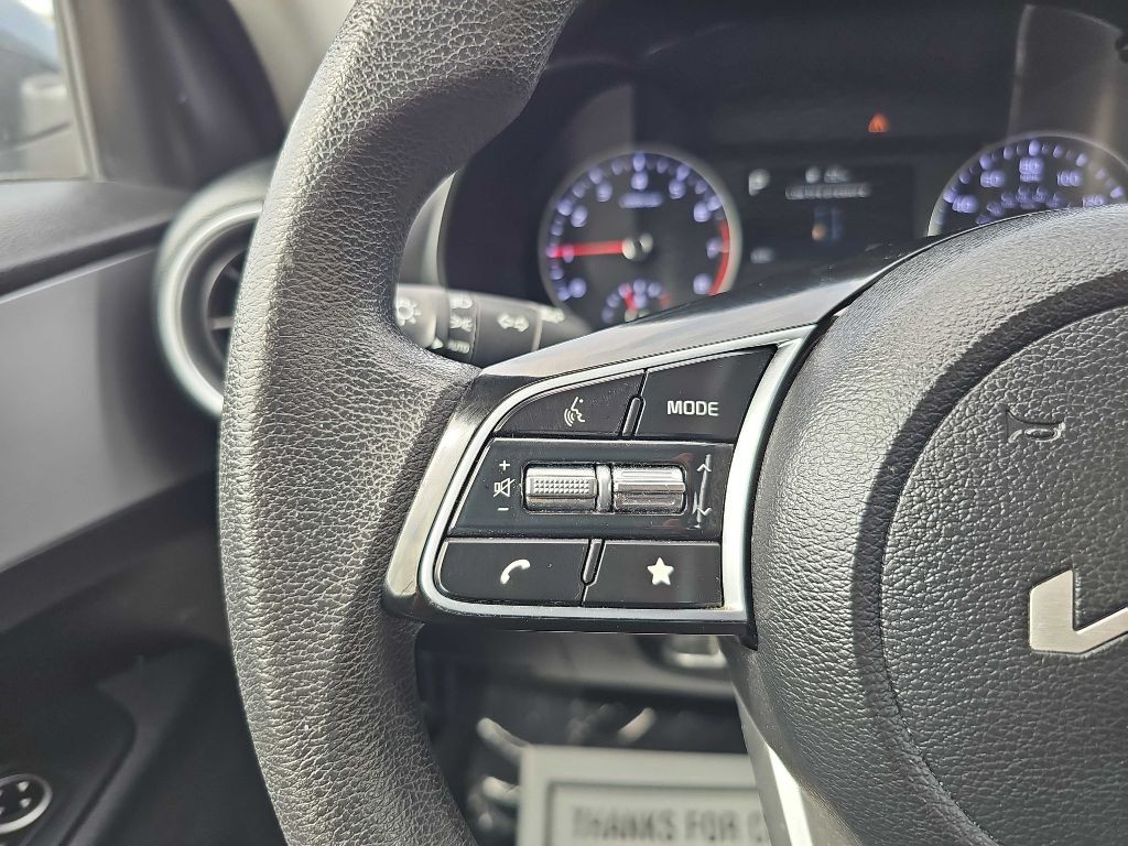 2023 Kia Forte Image 23