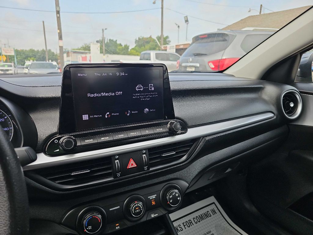 2023 Kia Forte Image 26