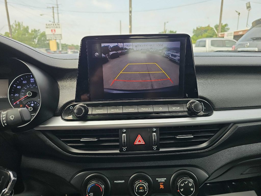 2023 Kia Forte Image 28