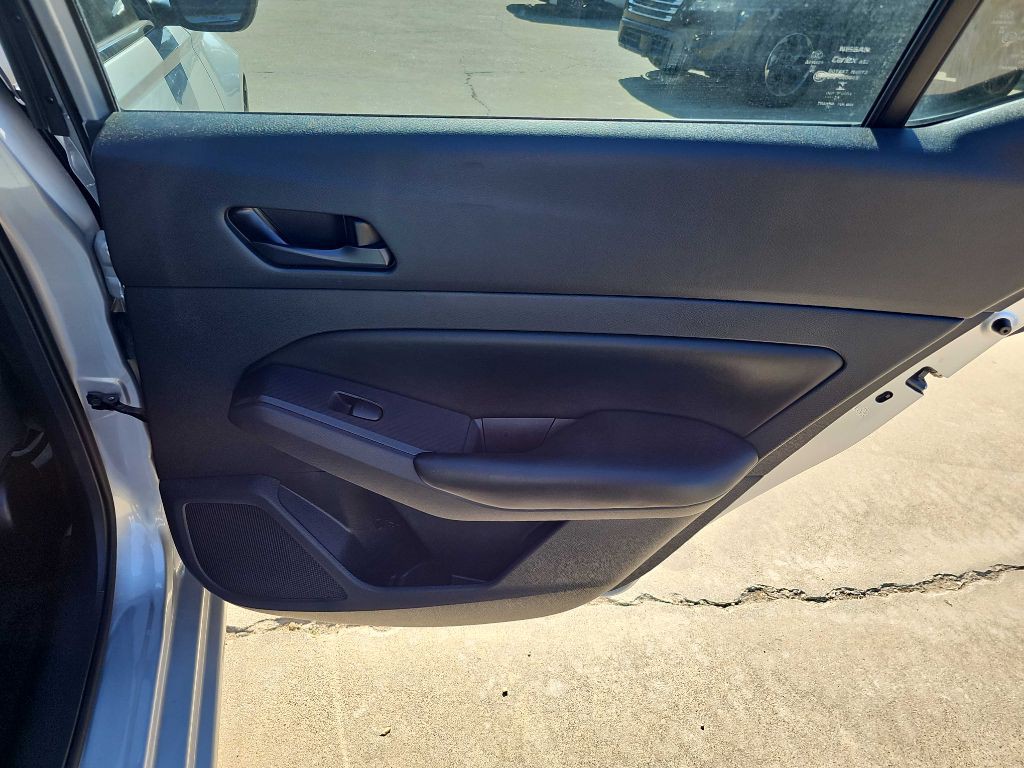 2024 Nissan Altima Image 14