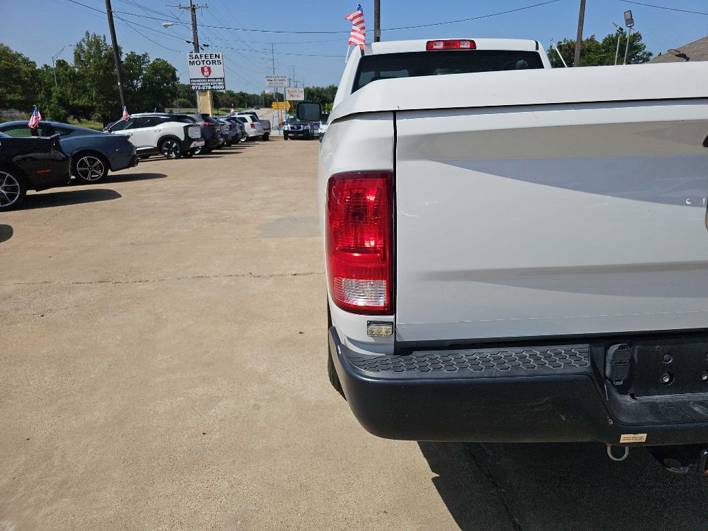 2017 RAM 1500 Image 9