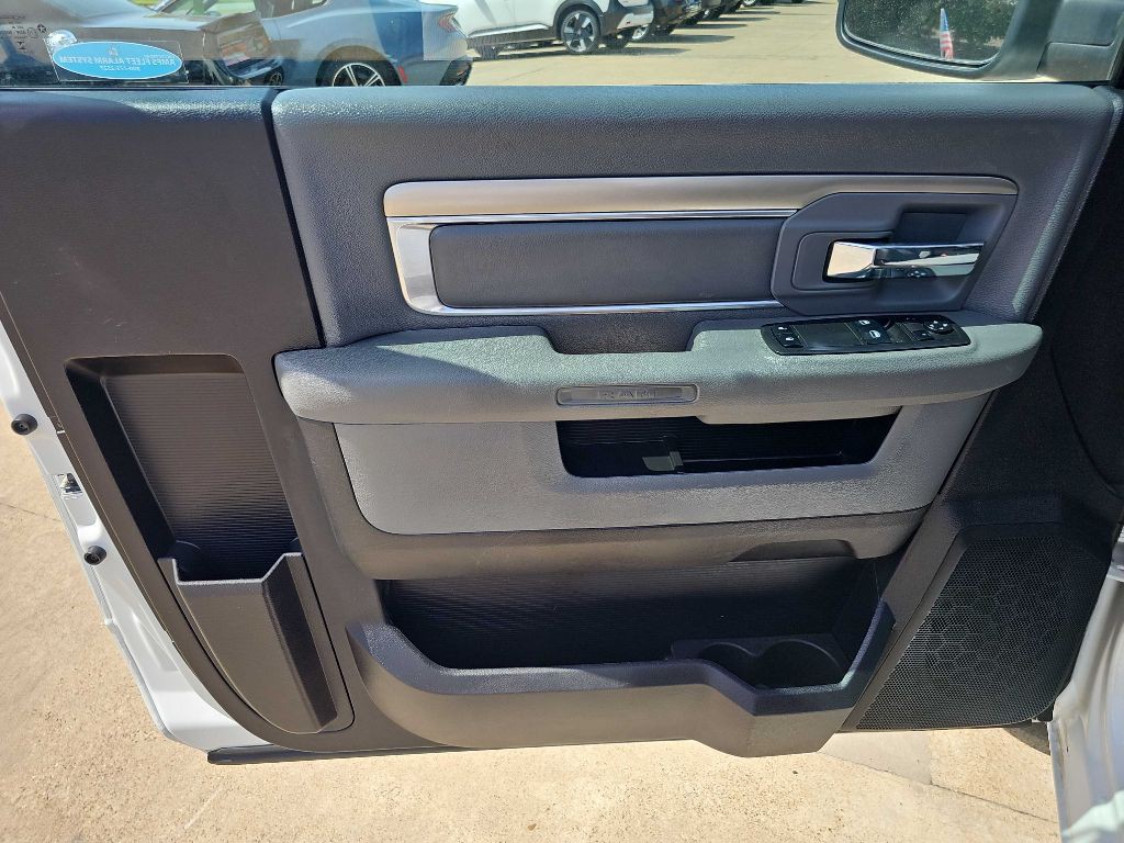 2017 RAM 1500 Image 11