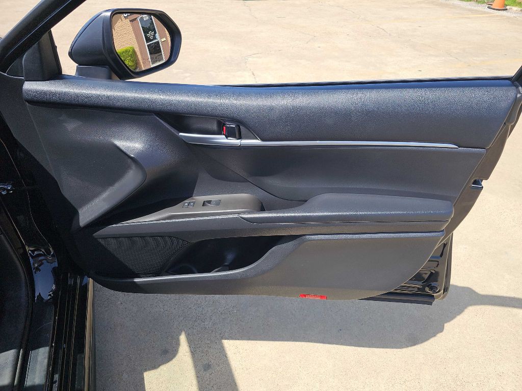 2024 Toyota Camry Image 18