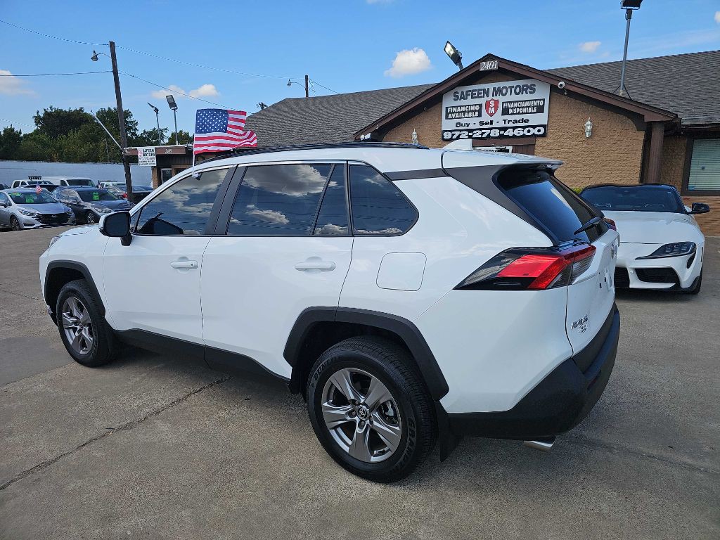 2025 Toyota Rav4 Image 2