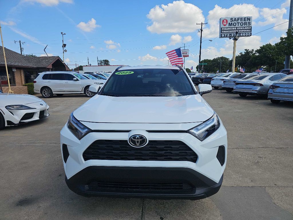 2025 Toyota Rav4 Image 7