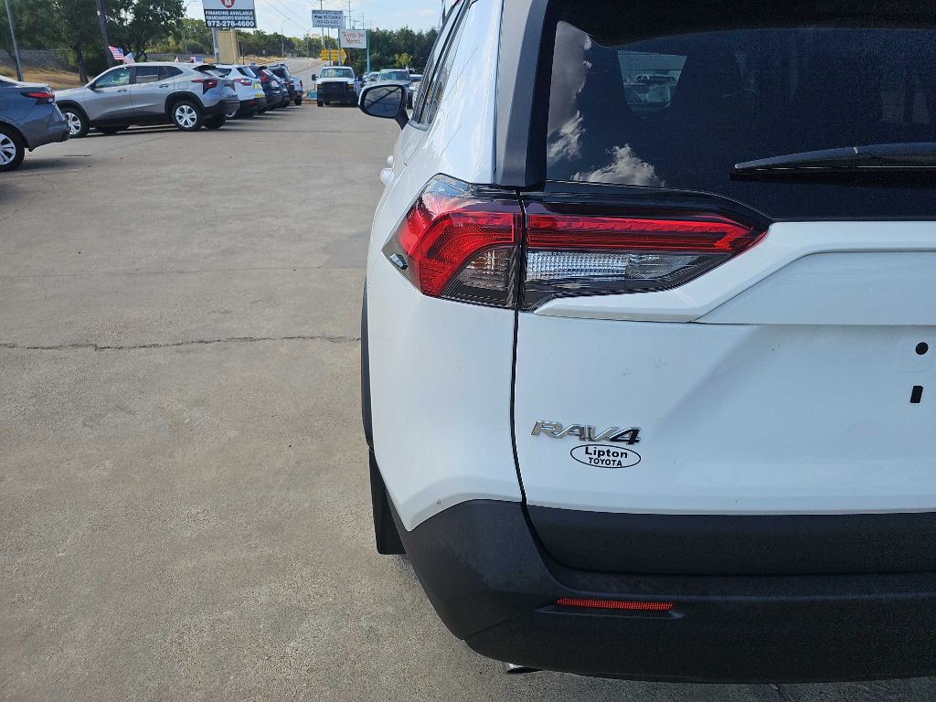 2025 Toyota Rav4 Image 10
