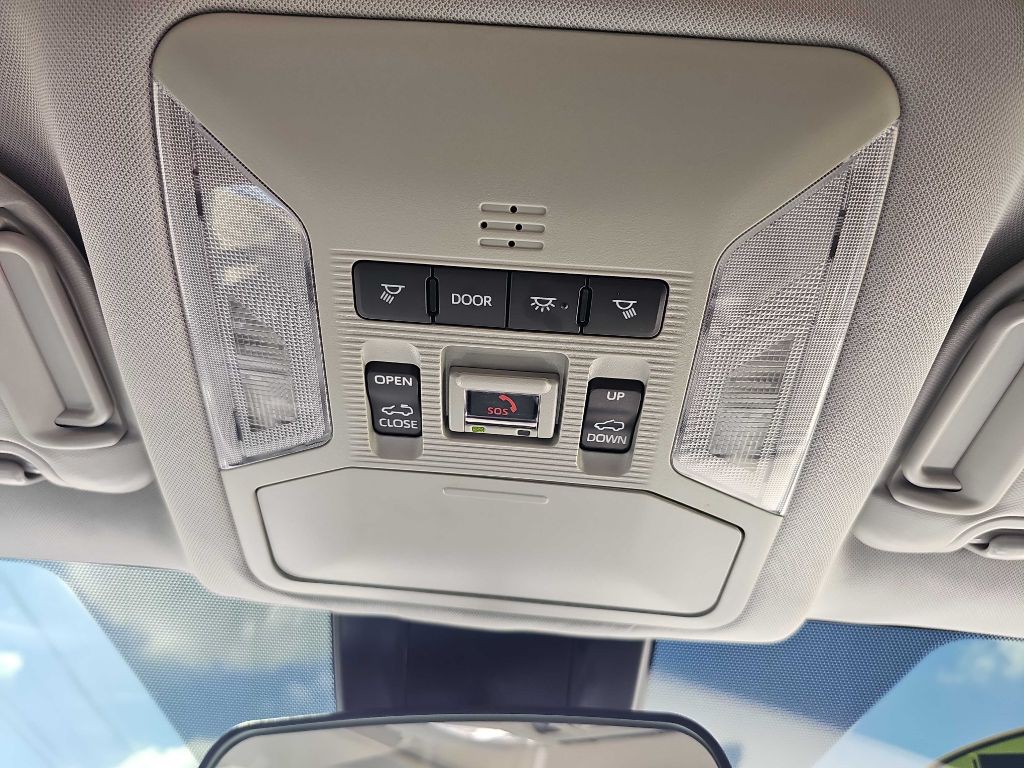 2025 Toyota Rav4 Image 31