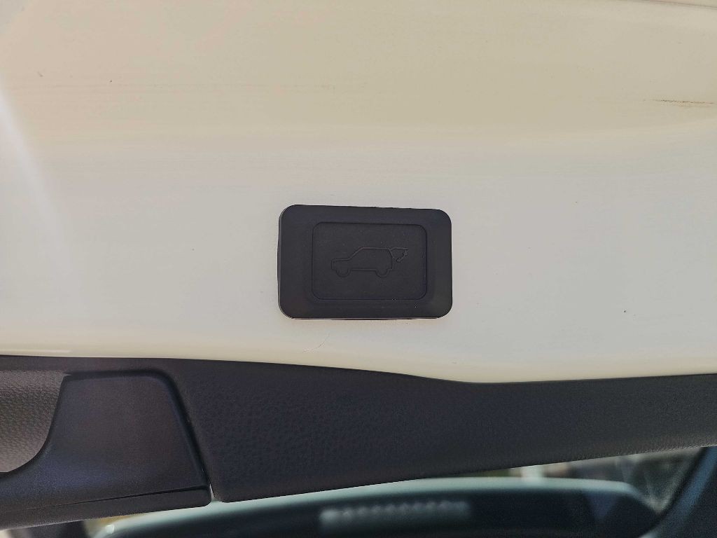 2025 Toyota Rav4 Image 40