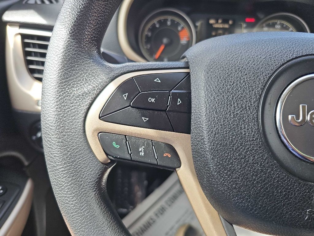 2018 Jeep Cherokee Image 23