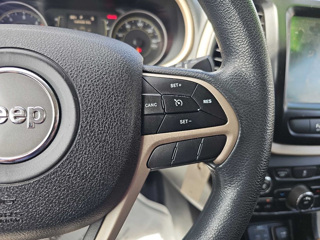 2018 Jeep Cherokee Image 24