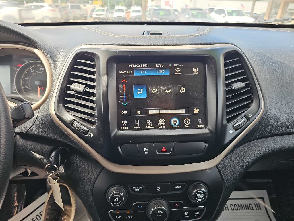 2018 Jeep Cherokee Image 27