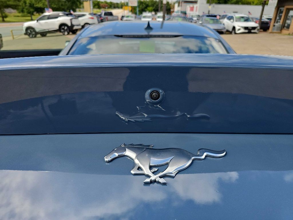 2025 Ford Mustang Image 26