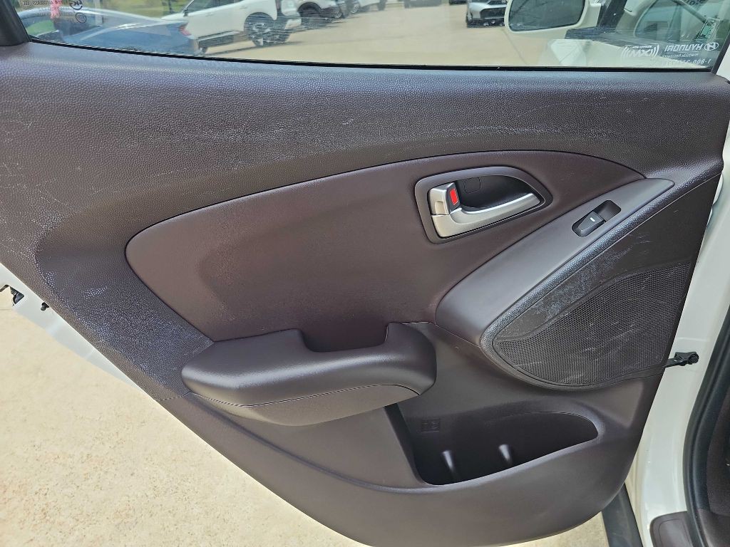 2013 Hyundai Tucson Image 13
