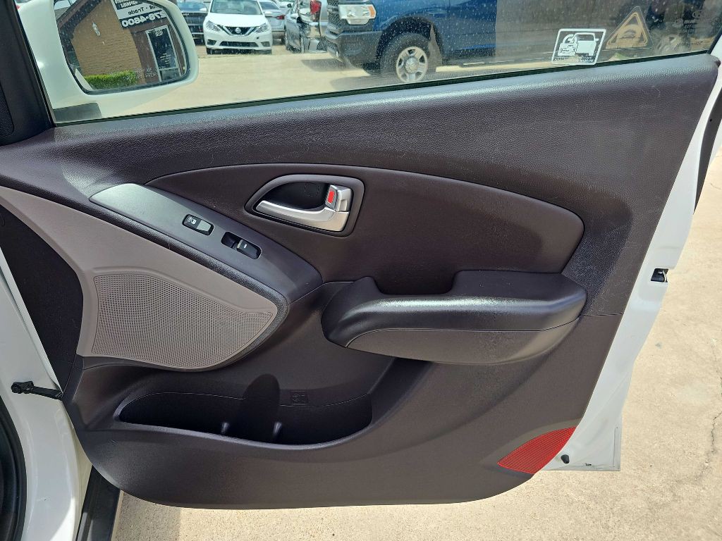 2013 Hyundai Tucson Image 19