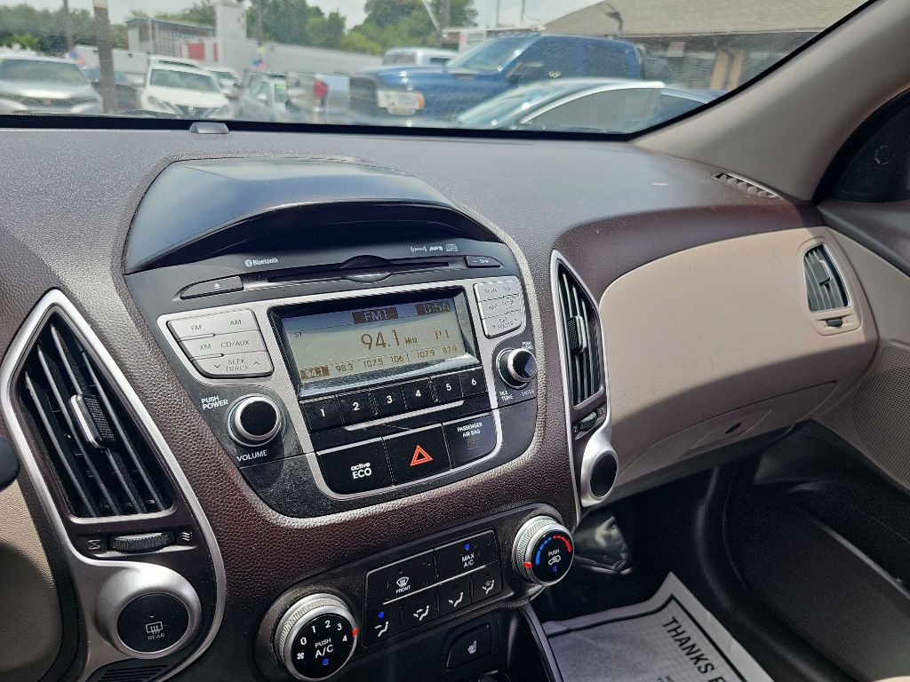 2013 Hyundai Tucson Image 26